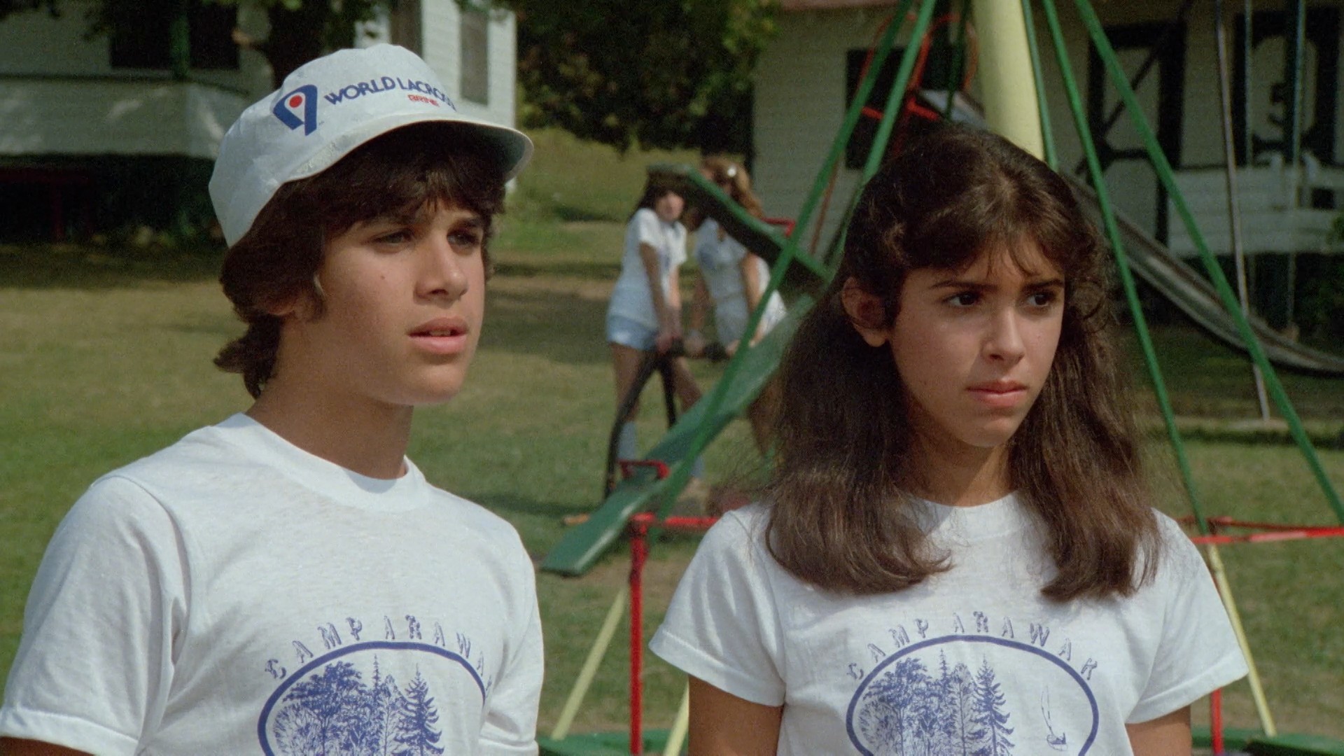 MASSACRE AU CAMP D'ETE - ESC VIDEO CLUB - N°33